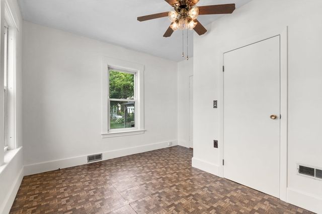 6 Wall St, Fitchburg, MA 01420