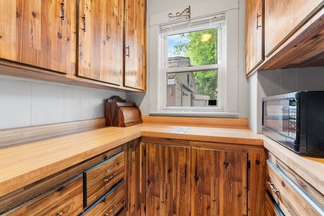 6 Wall St, Fitchburg, MA 01420