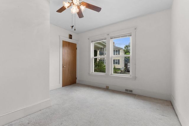 6 Wall St, Fitchburg, MA 01420