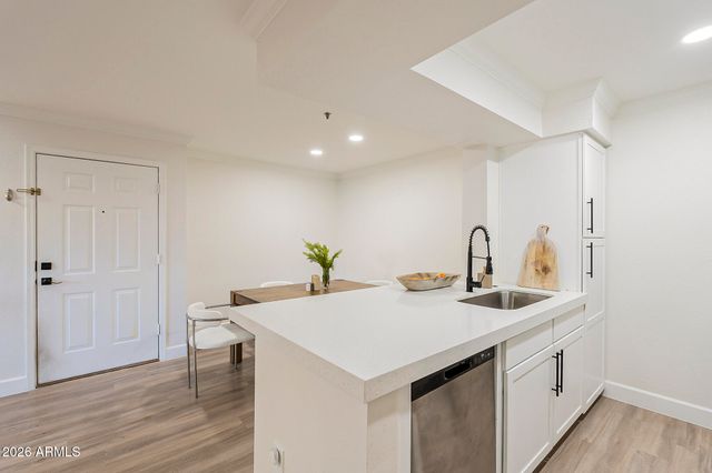 2025 E CAMPBELL Avenue 265, Phoenix, AZ 85016