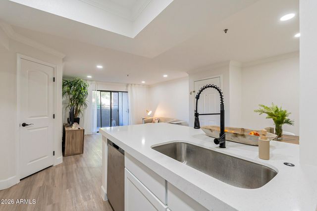 2025 E CAMPBELL Avenue 265, Phoenix, AZ 85016