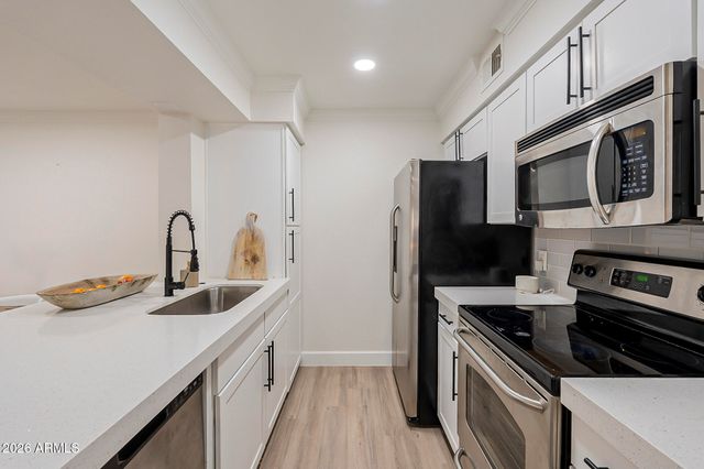 2025 E CAMPBELL Avenue 265, Phoenix, AZ 85016