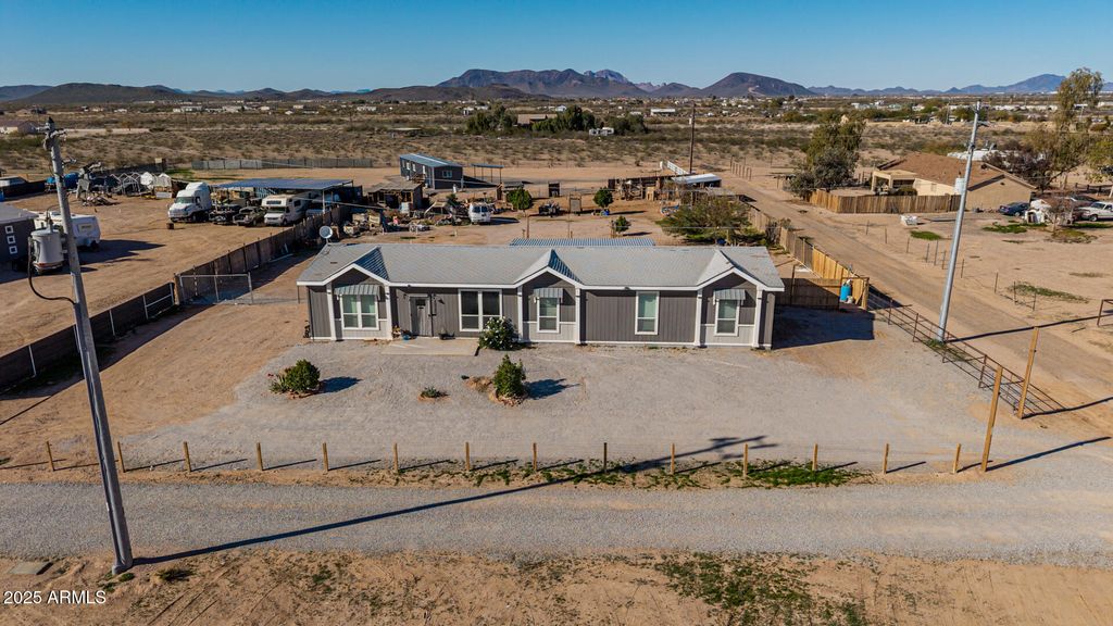 Image 37 of property listing at 36927 W PIMA Street, Tonopah, AZ 85354