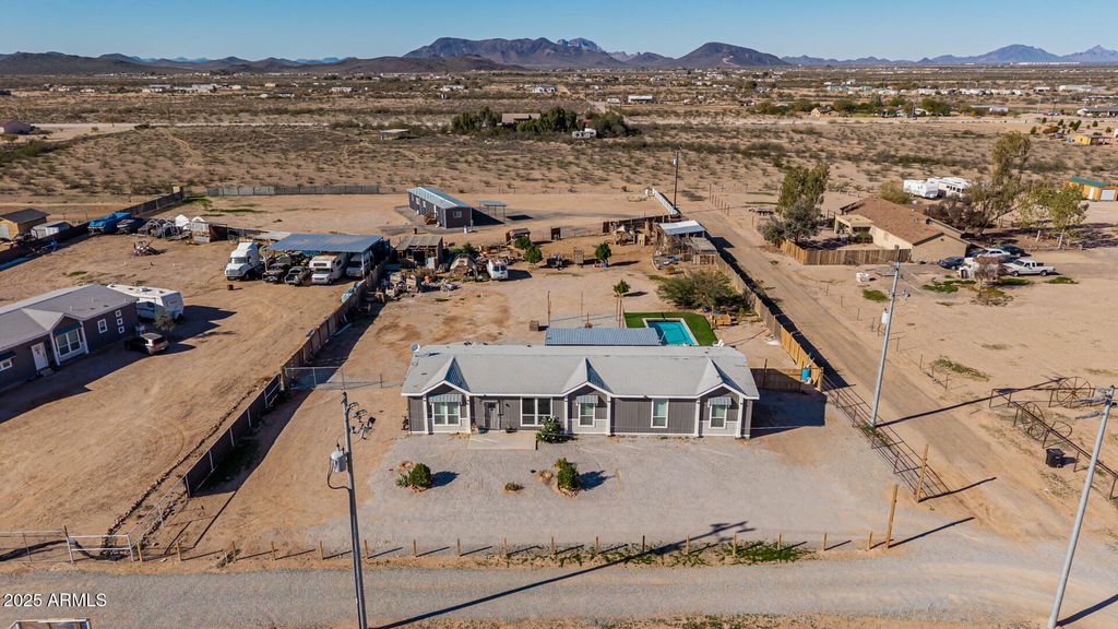 Image 39 of property listing at 36927 W PIMA Street, Tonopah, AZ 85354