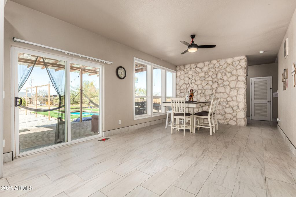 Image 7 of property listing at 36927 W PIMA Street, Tonopah, AZ 85354