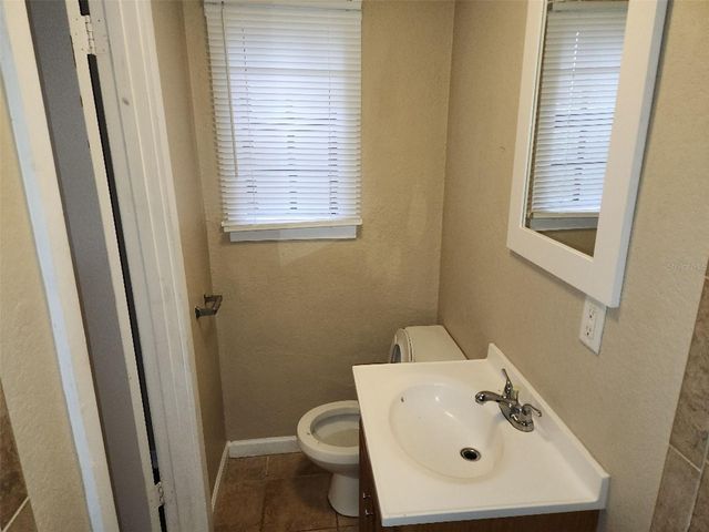 2135 8TH AVENUE N 2, St Petersburg, FL 33713