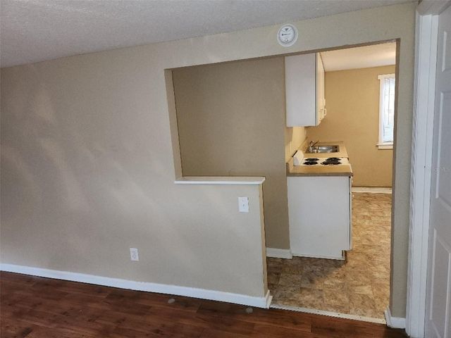 2135 8TH AVENUE N 2, St Petersburg, FL 33713