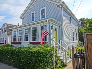 67 Hall Avenue, Newport, RI 02840