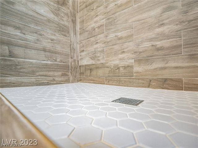 6488 Creston Avenue, Las Vegas, NV 89103