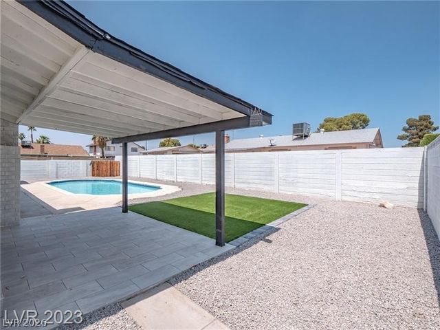 6488 Creston Avenue, Las Vegas, NV 89103