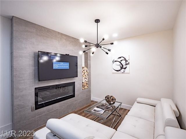 6488 Creston Avenue, Las Vegas, NV 89103