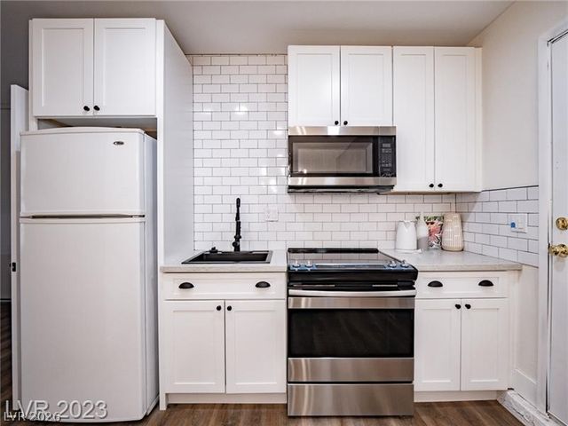6488 Creston Avenue, Las Vegas, NV 89103