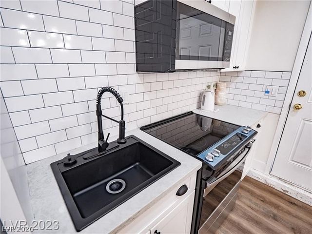 6488 Creston Avenue, Las Vegas, NV 89103