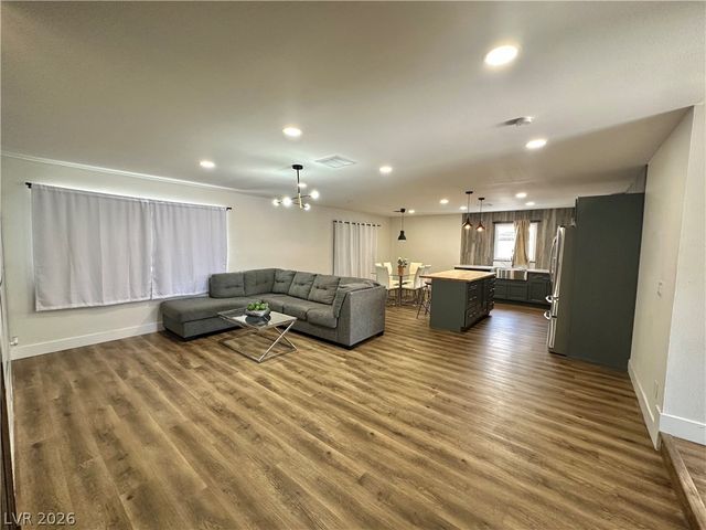 6488 Creston Avenue, Las Vegas, NV 89103