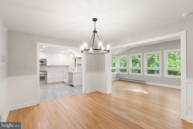3667 N HARRISON ST, Arlington, VA 22207
