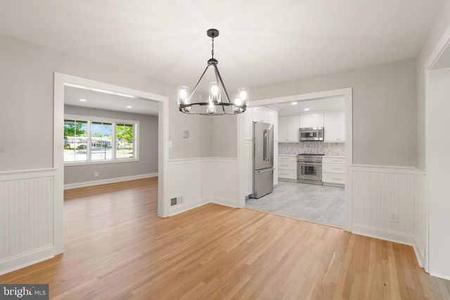 3667 N HARRISON ST, Arlington, VA 22207