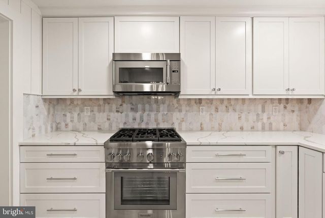 3667 N HARRISON ST, Arlington, VA 22207