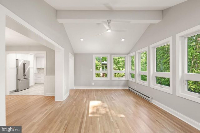 3667 N HARRISON ST, Arlington, VA 22207