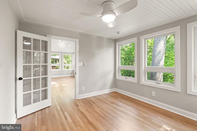3667 N HARRISON ST, Arlington, VA 22207