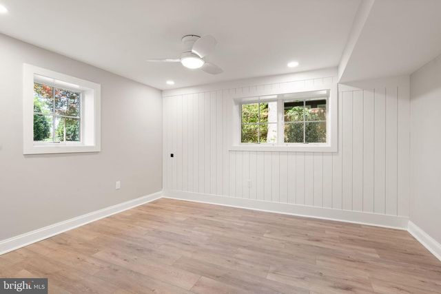3667 N HARRISON ST, Arlington, VA 22207