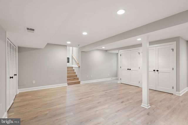 3667 N HARRISON ST, Arlington, VA 22207
