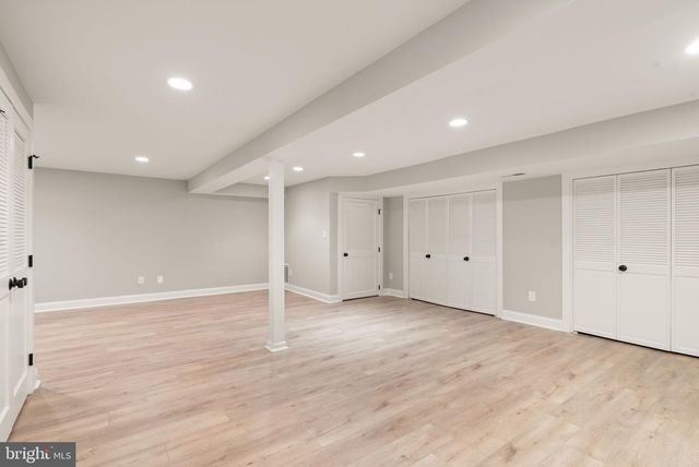 3667 N HARRISON ST, Arlington, VA 22207
