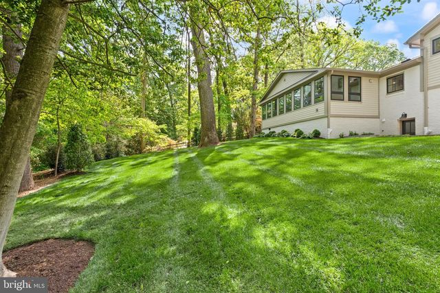 3667 N HARRISON ST, Arlington, VA 22207
