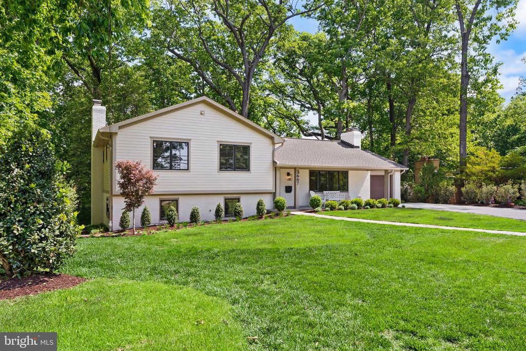 3667 N HARRISON ST, Arlington, VA 22207