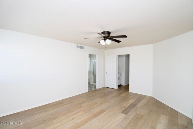 4237 E ROCKLEDGE Road, Phoenix, AZ 85044