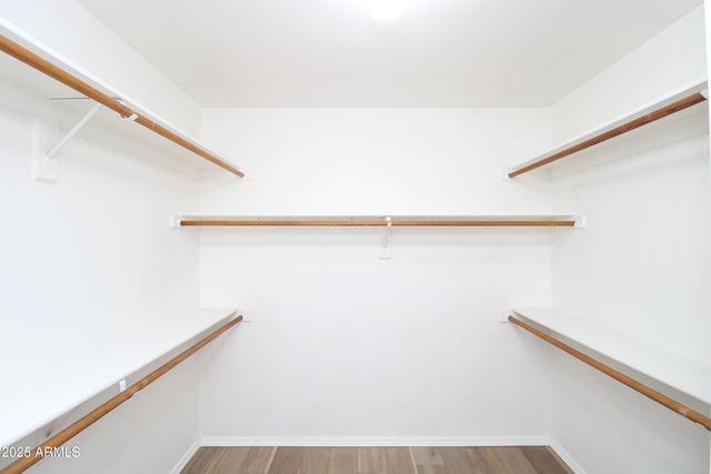 4237 E ROCKLEDGE Road, Phoenix, AZ 85044