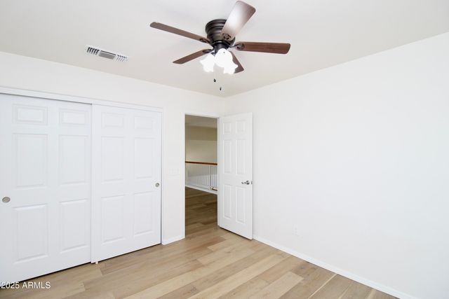 4237 E ROCKLEDGE Road, Phoenix, AZ 85044