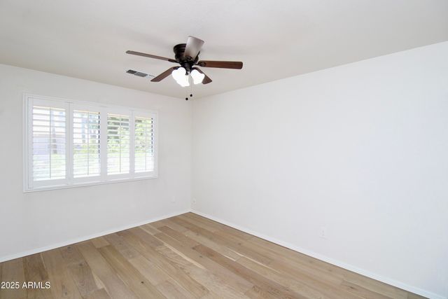 4237 E ROCKLEDGE Road, Phoenix, AZ 85044