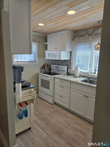 67 Loring Court, Wallingford, CT 06492