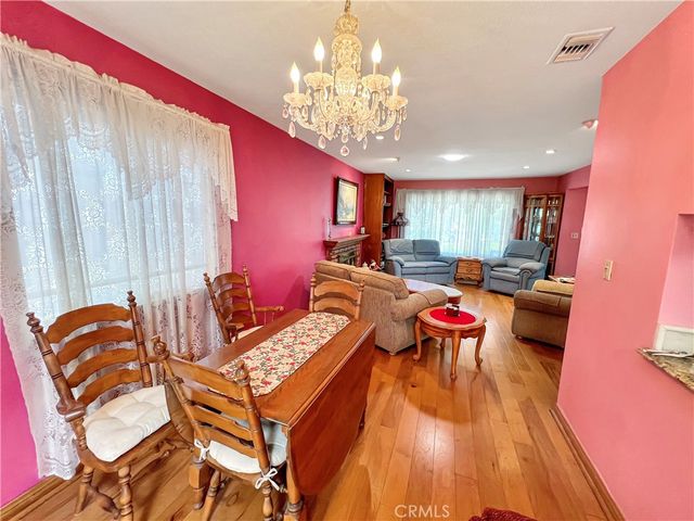 2021 Kristi Lane, Santa Ana, CA 92701