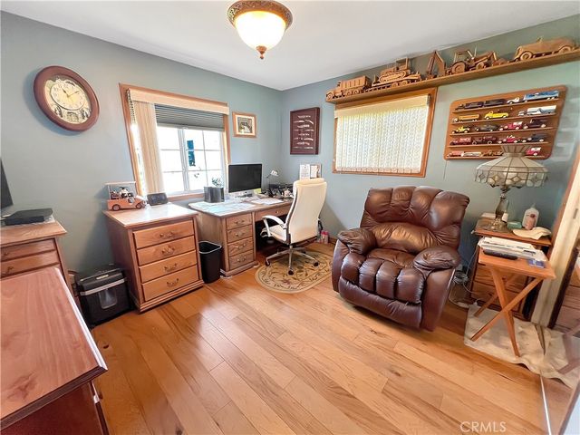 2021 Kristi Lane, Santa Ana, CA 92701