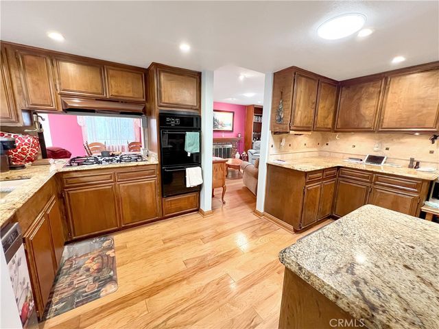 2021 Kristi Lane, Santa Ana, CA 92701