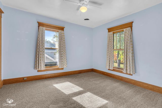 878 S Wildwood Avenue, Kankakee, IL 60901