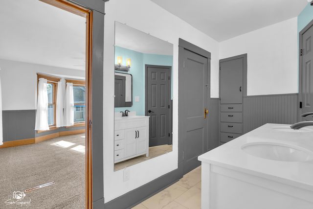 878 S Wildwood Avenue, Kankakee, IL 60901