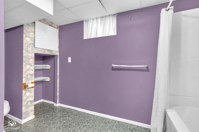 878 S Wildwood Avenue, Kankakee, IL 60901