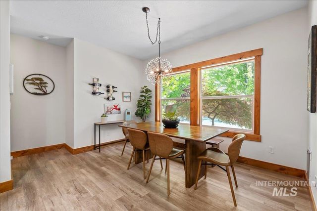 896 E Kaibab Trail Dr, Meridian, ID 83646