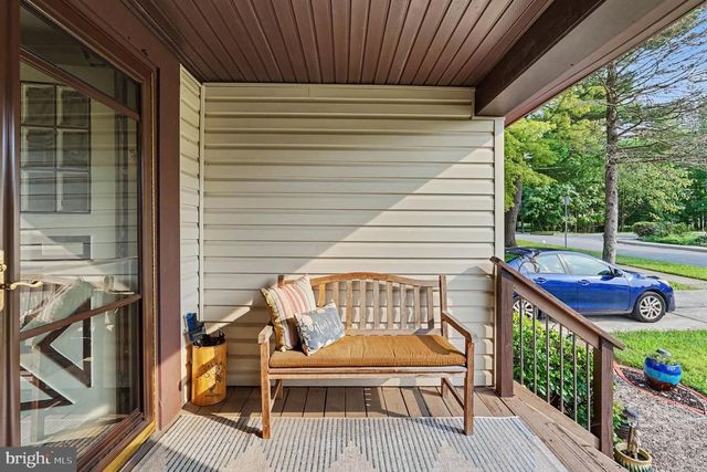 1003 KINGSTON RD, Pikesville, MD 21208