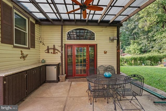 1003 KINGSTON RD, Pikesville, MD 21208