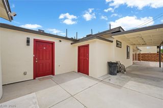 623 North 10th Street C, Las Vegas, NV 89101
