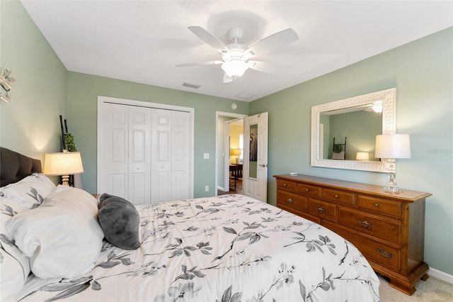 5949 FLINT LOOP, The Villages, FL 32163