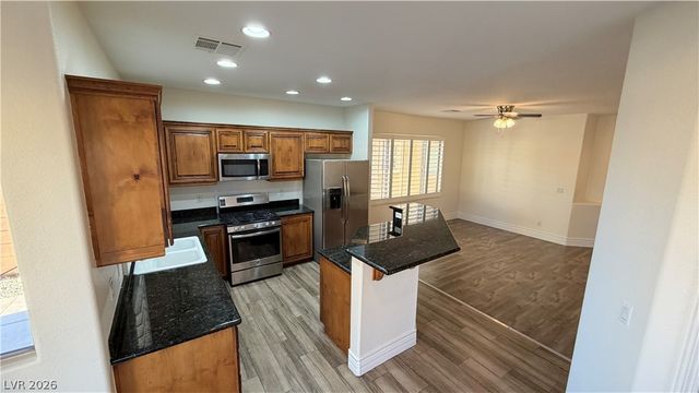 136 TALL RUFF Drive, Las Vegas, NV 89148
