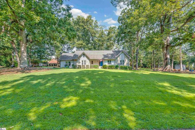 103 Oak Meadow Drive, Simpsonville, SC 29681