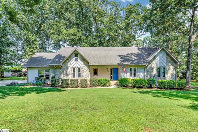 103 Oak Meadow Drive, Simpsonville, SC 29681