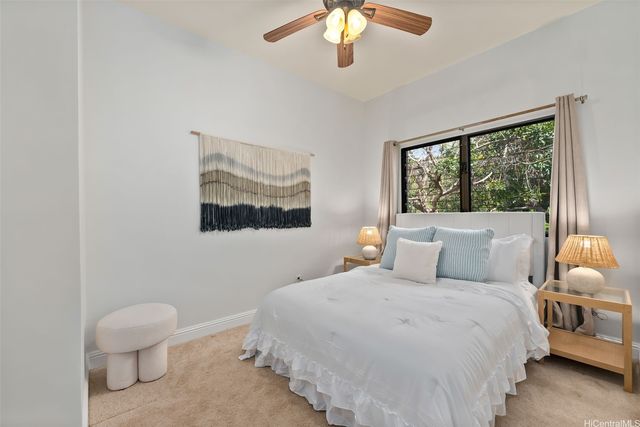5335 Puahia Place, Honolulu, HI 96821