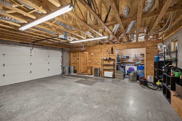 175 Bullet Mountain Dr, Tellico Plains, TN 37385
