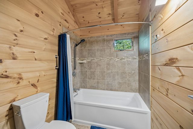 175 Bullet Mountain Dr, Tellico Plains, TN 37385
